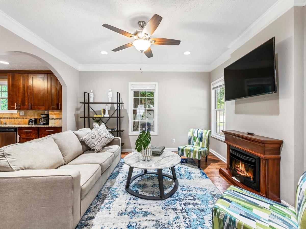 Gorgeous East Village Home Near Downtown Sleeps 12 5 Bedrooms Coffee Bbq Ac Parking アトランタ エクステリア 写真