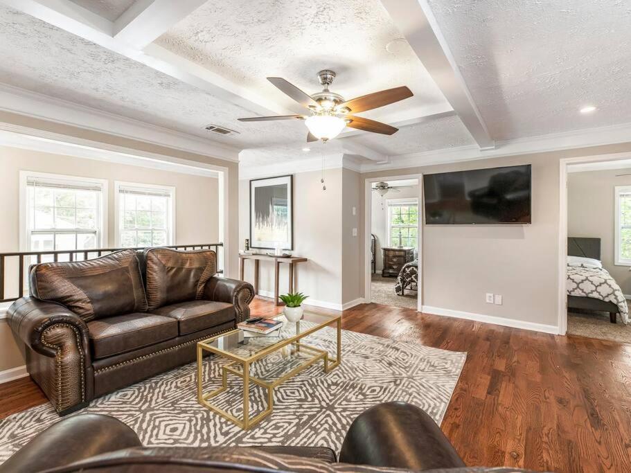 Gorgeous East Village Home Near Downtown Sleeps 12 5 Bedrooms Coffee Bbq Ac Parking アトランタ エクステリア 写真
