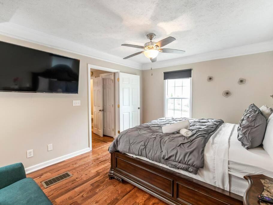 Gorgeous East Village Home Near Downtown Sleeps 12 5 Bedrooms Coffee Bbq Ac Parking アトランタ エクステリア 写真